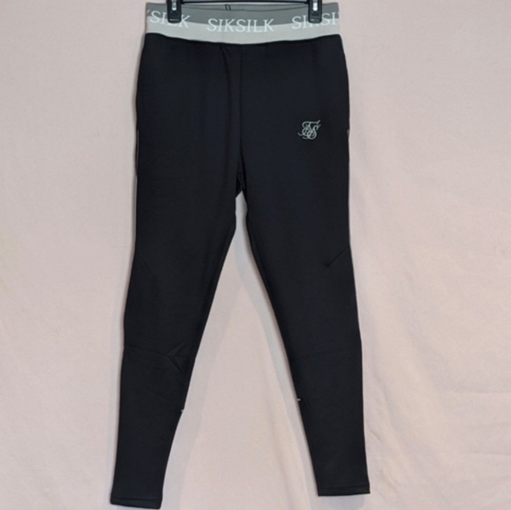 SikSilk Black Deluxe Agility Joggers with Pockets size Medium
